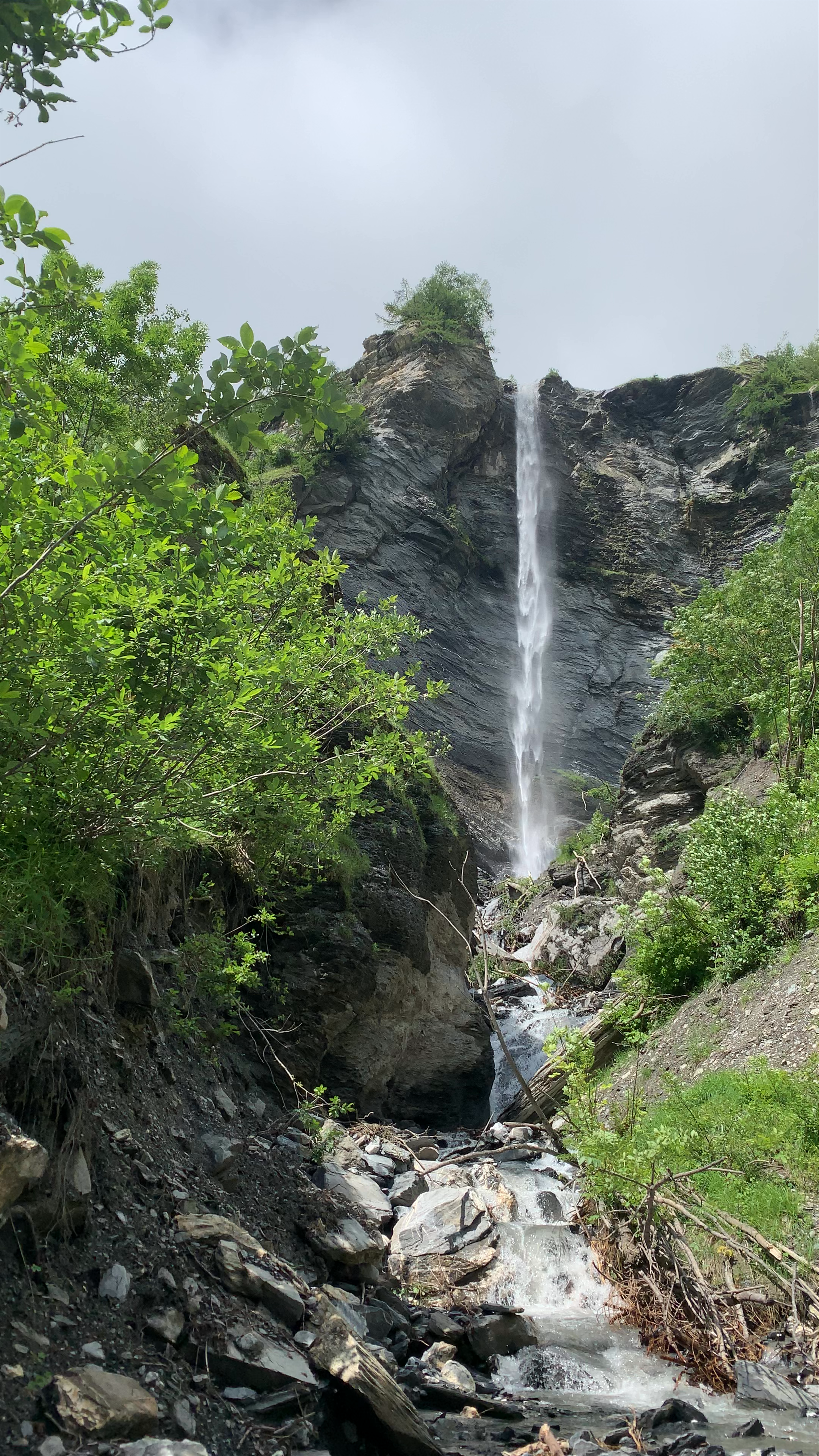 Pischür Waterfall