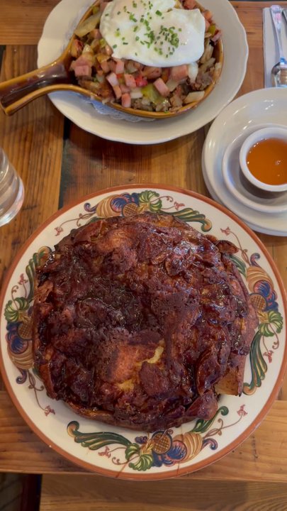 The Maple Counter Cafe - The oil sizzling in the apple pancake - IG @bougiefoodieboi - Breakfast & Brunch Near Me - Walla Walla, Washington