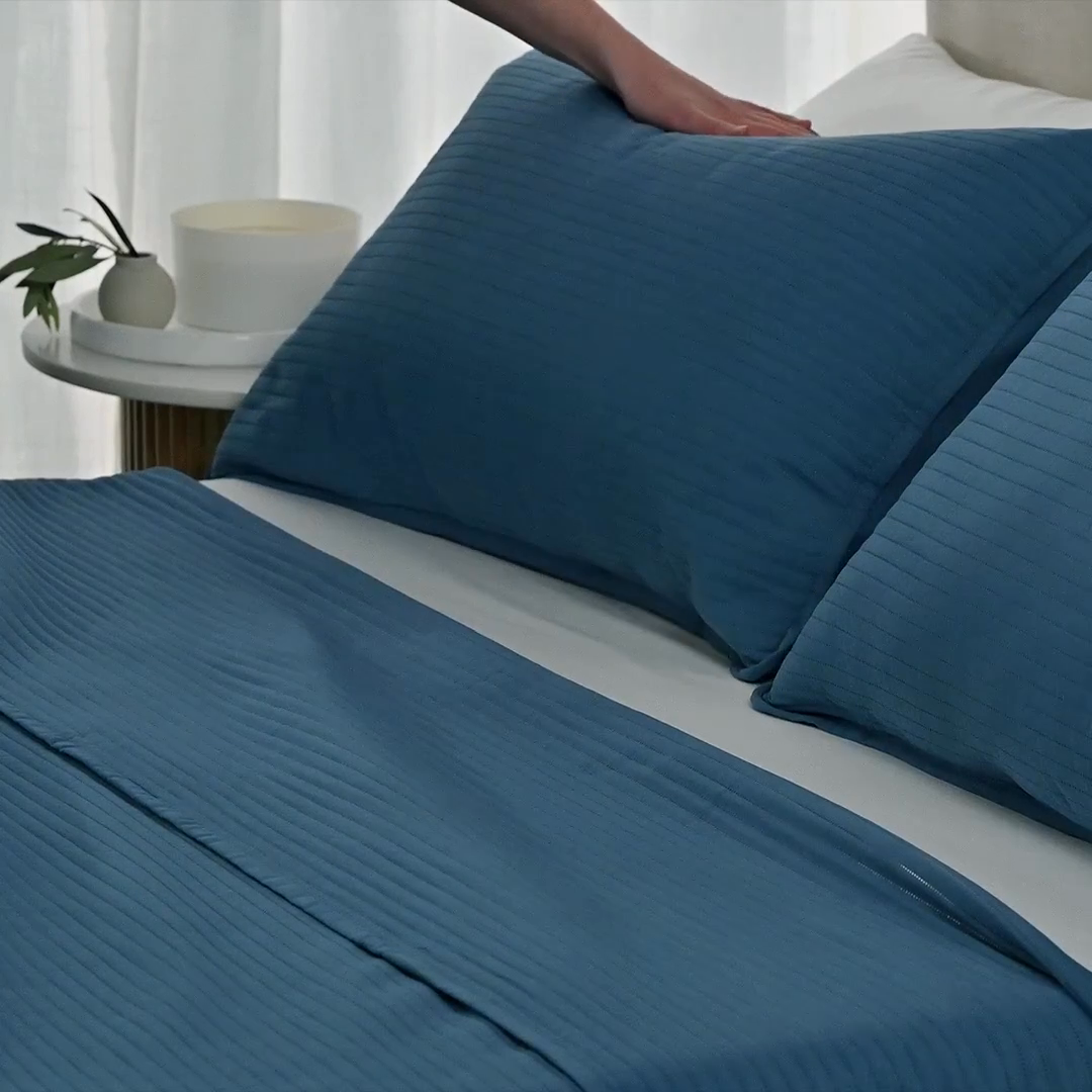 Robinsons Silky Soft Lightweight Blanket Microfibre Stitch Core Collection Set - Stripe (4 Sizes)