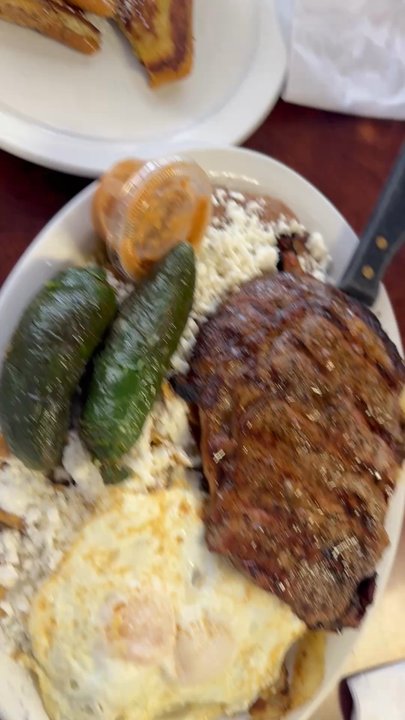 Rodeo Cafe - Chilaquiles Chile Verde - Breakfast & Brunch Near Me - Norco, California