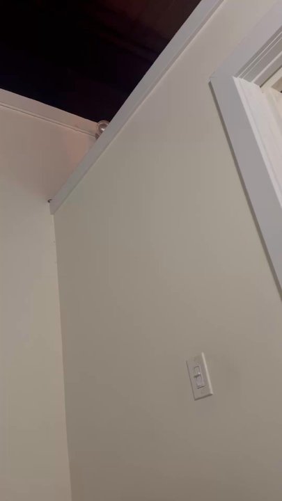 Pure Serenity Spa - The sketchy room compared to my first visit - Massage Therapy Near Me - Chicago, Illinois