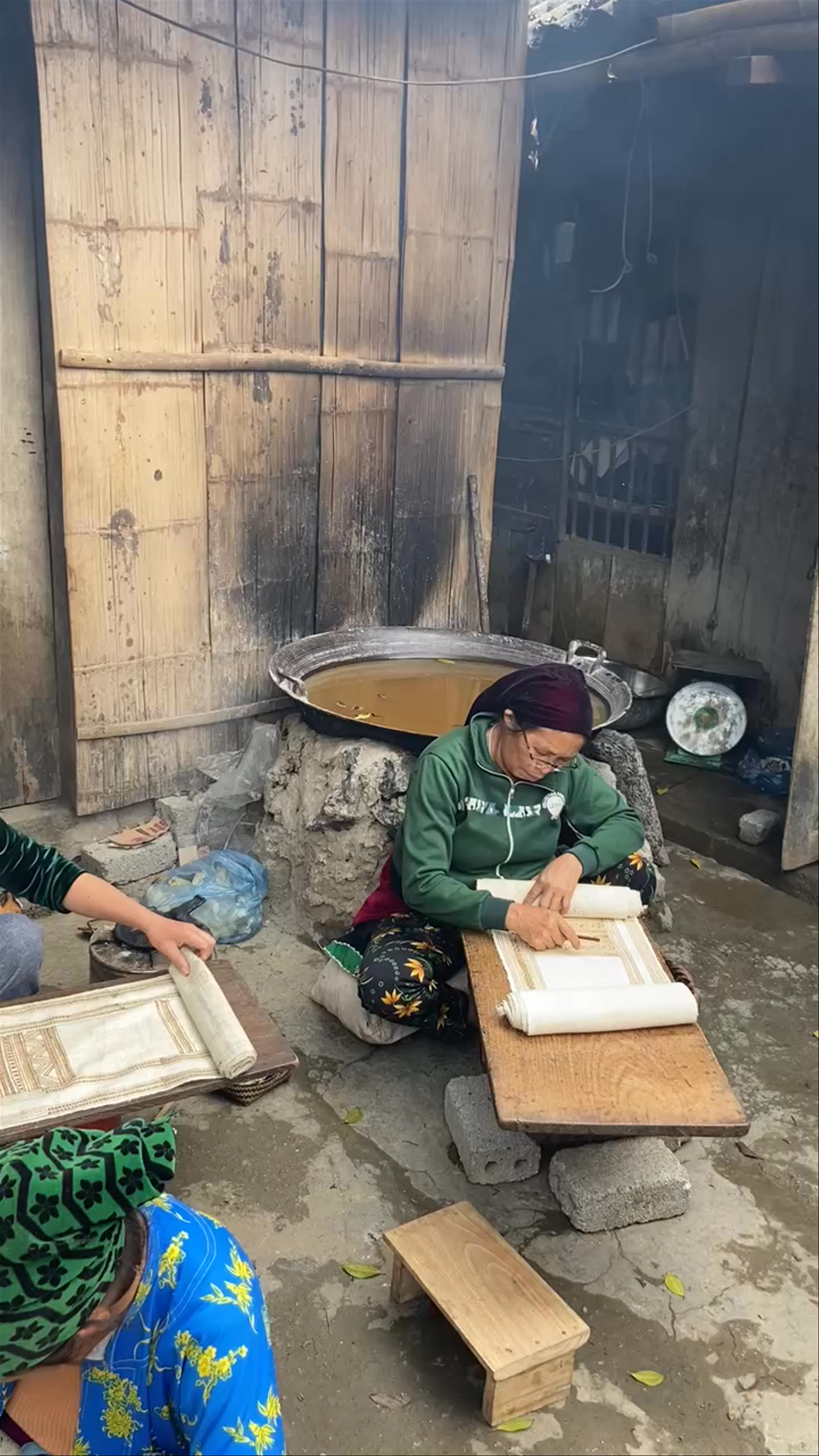 Lung Tam Linen Cooperative