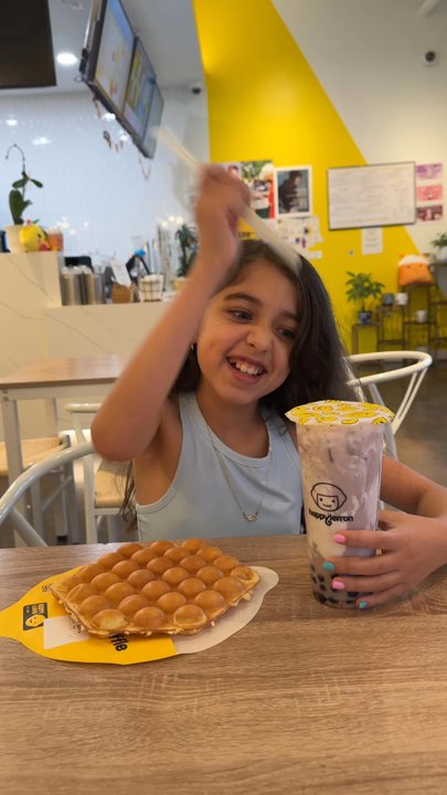 Happy Lemon - D6. Ube Milk Tea with Taro Puff Cream & Boba - Bubble Tea Near Me - Fort Worth, Texas