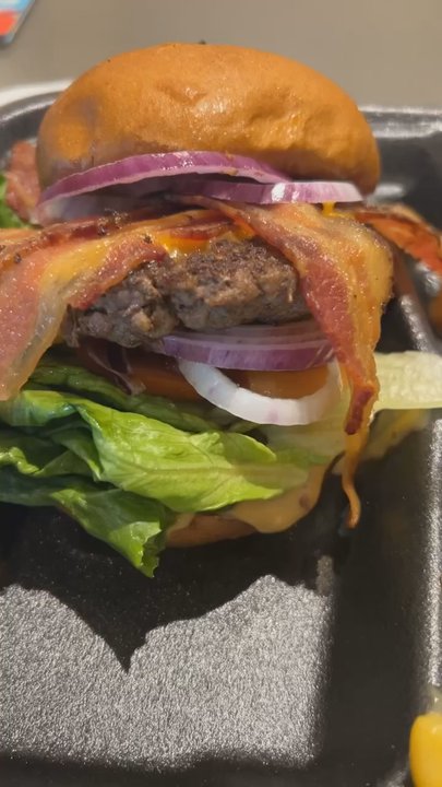 Cotton Patch Cafe - I had to try this burger today & it was well worth it !!  Definitely fresh & hot !!! - American Near Me - Midland, Texas