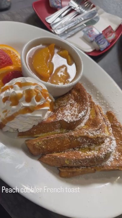 Flavor Table - Peach cobbler French toast - Cajun/Creole Near Me - Los Angeles, California