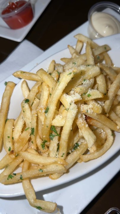 New Line Tavern - Truffle Fries - New American Near Me - Chicago, Illinois