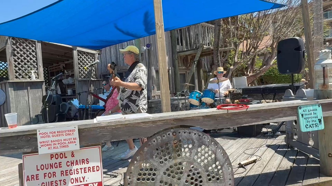 Waldo's - Music - Seafood Near Me - Vero Beach, Florida