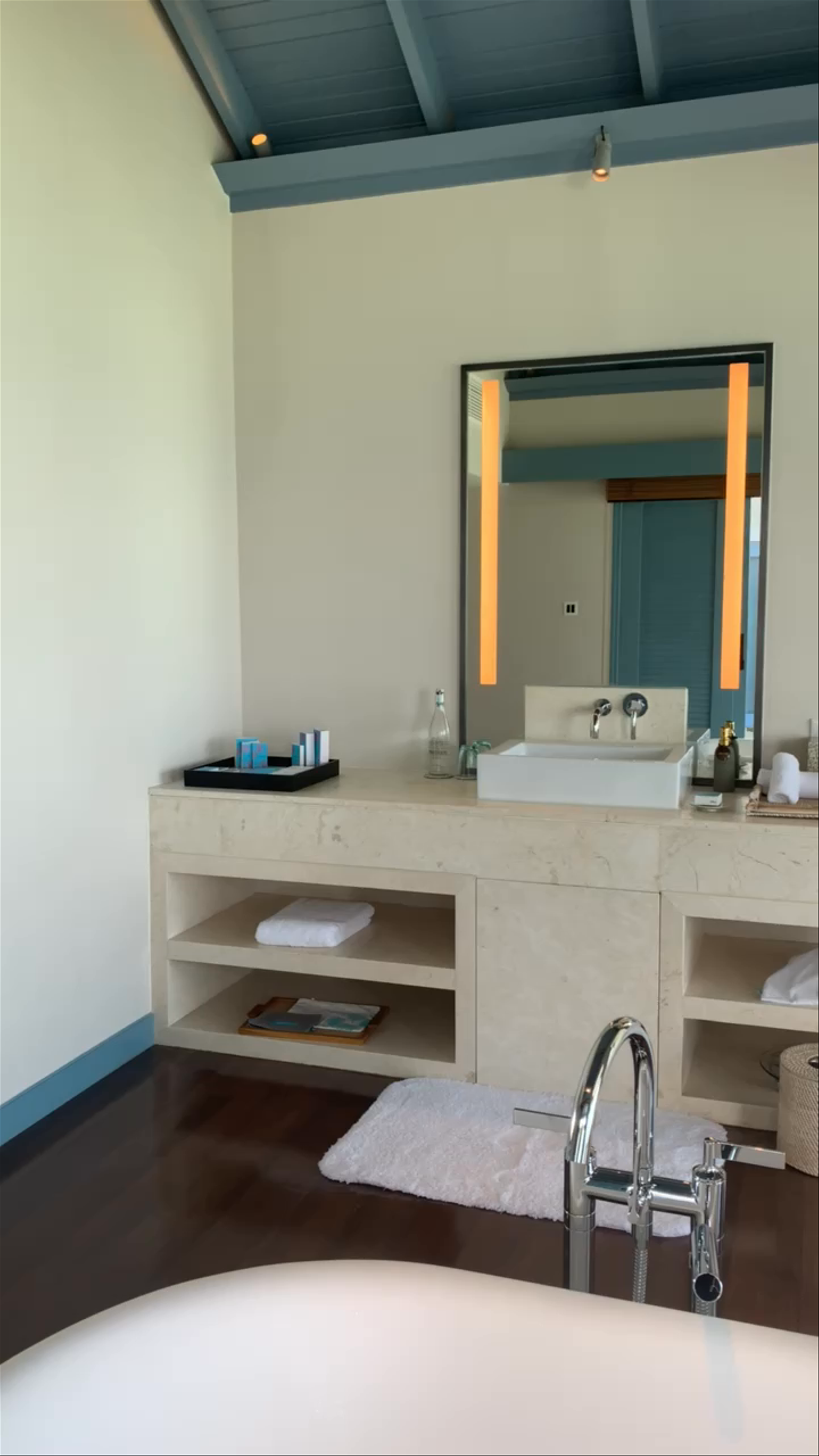 Raffles Maldives Meradhoo Resort