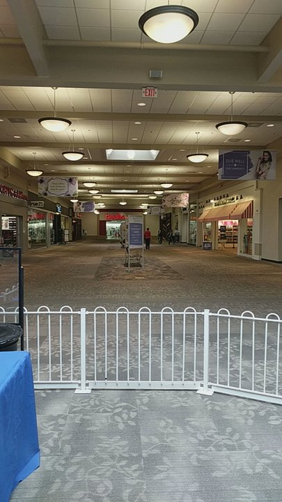 Statesboro Mall - 360 of the mall from the center of the mall. - Shopping Centers Near Me - Statesboro, Georgia