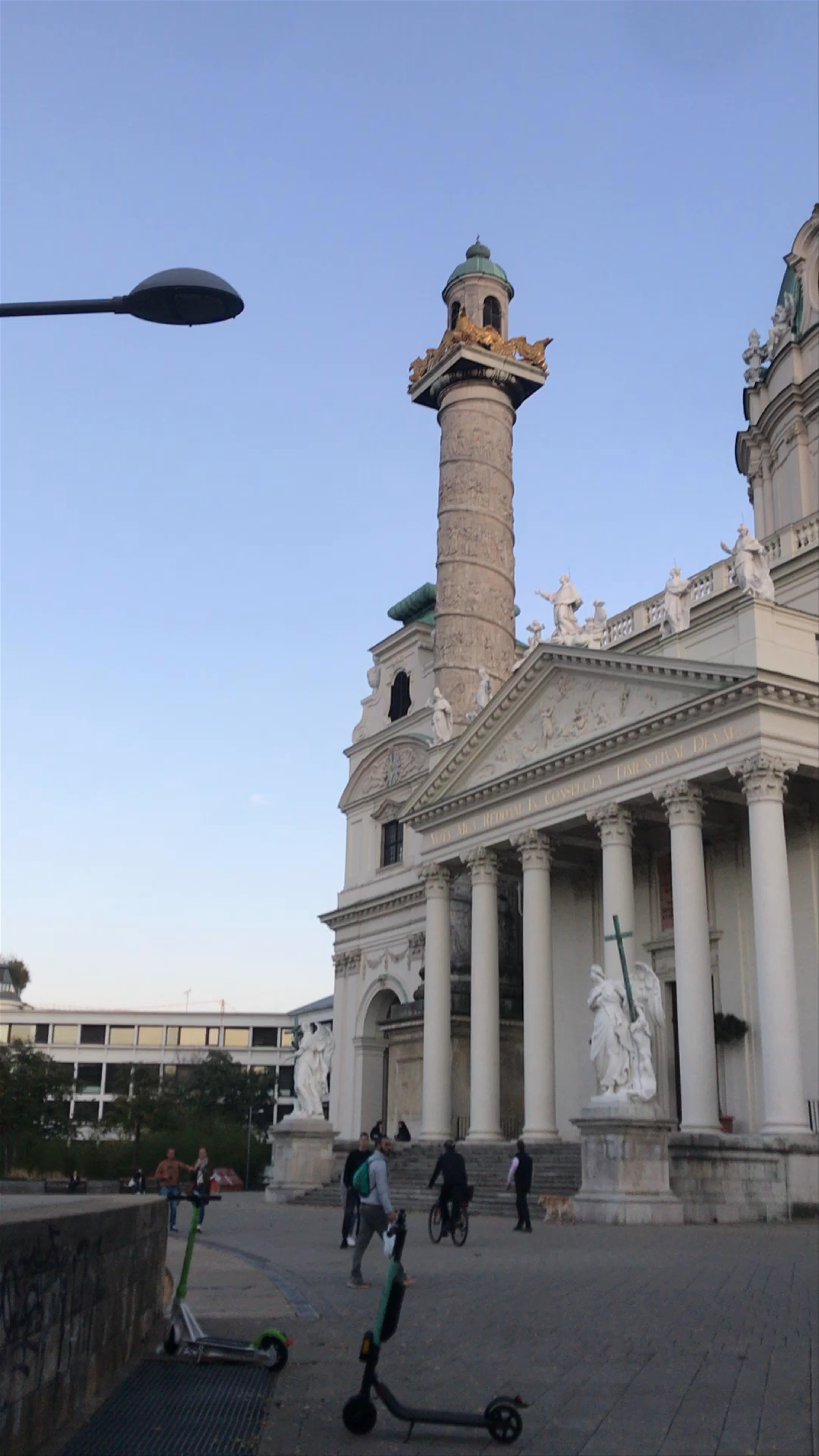 Karlskirche: Baroque Majesty in Vienna's Heart