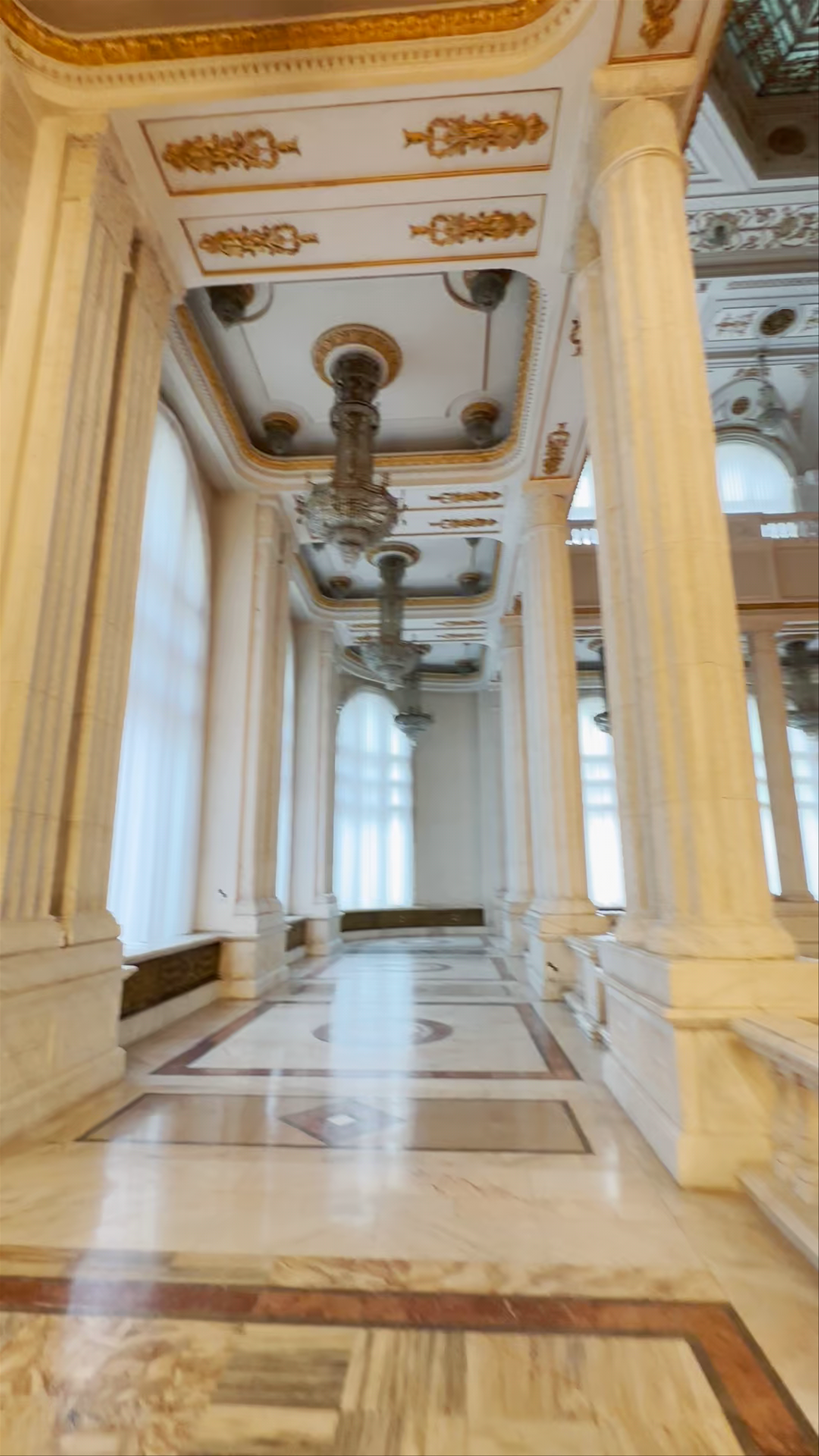 Visit Parliament Palace 69 lei - Entrance B3