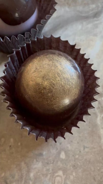 Champagne Chocolates LLC - Chocolatiers & Shops Near Me - Mount Clemens, Michigan