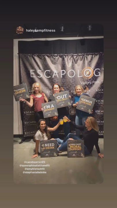 Escapology - 5 Women with a dream to escape from a life that tells us who we should be and what will happen to us!! We escaped!! - Escape Games Near Me - Dallas, Texas