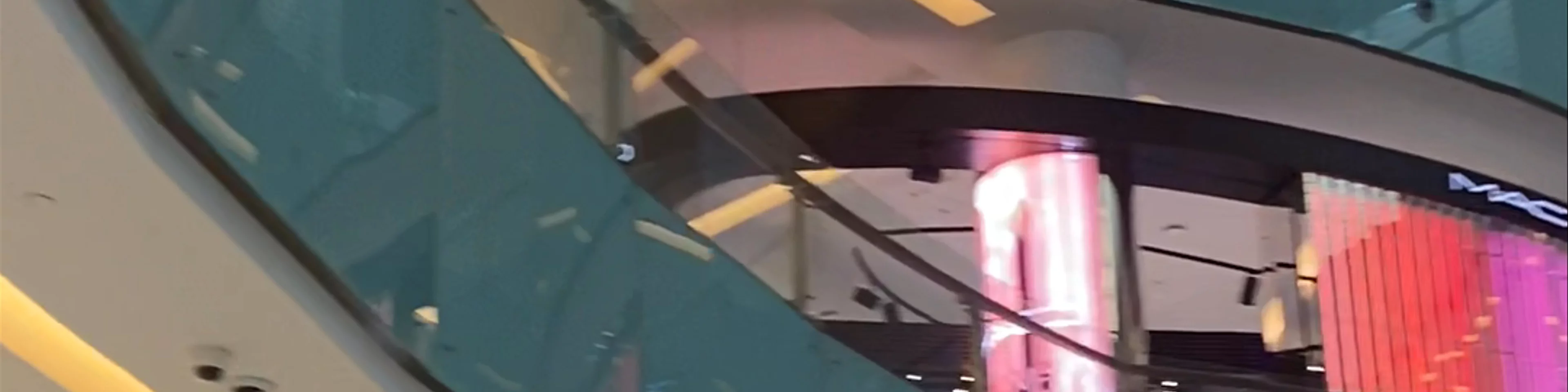 Dubai Mall Entrance 