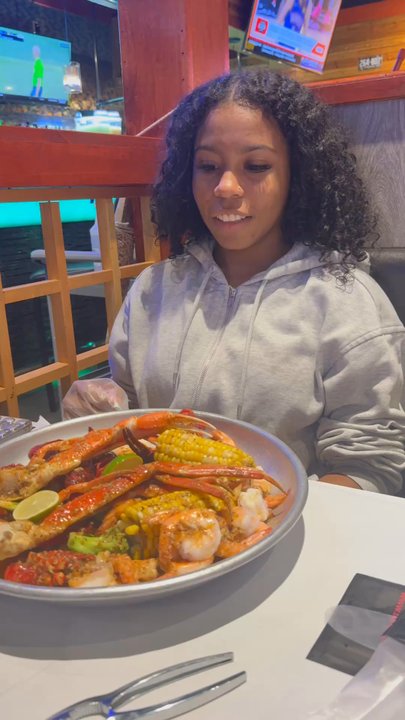 Flaming Crab Express Easton - Cajun/Creole Near Me - Easton, Pennsylvania