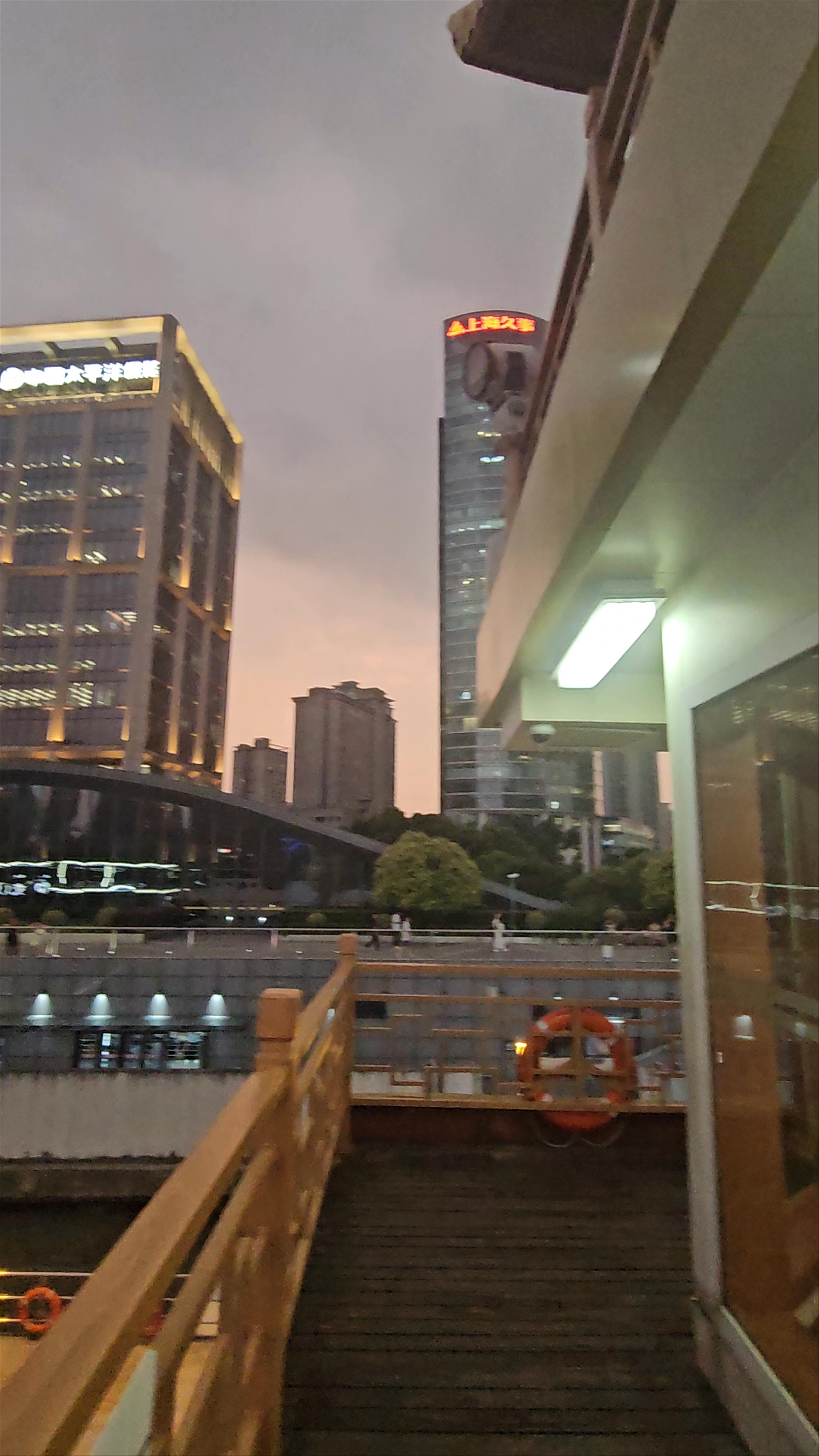 Huangpu River Cruise: Twilight Serenity and City Lights