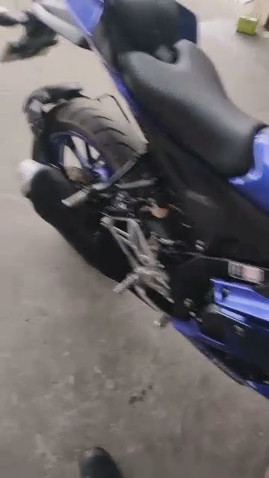Walk-around video thumbnail