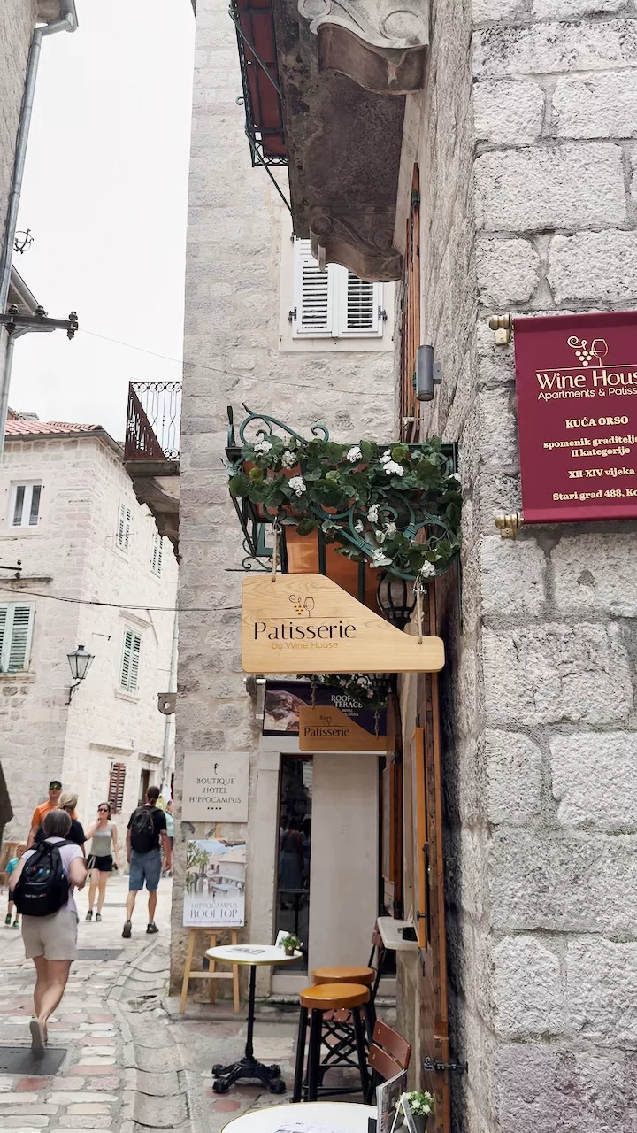 Private Walking tour with Wine and Food 