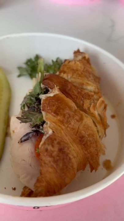 Cafe Lola - Cafes Near Me - Las Vegas, Nevada