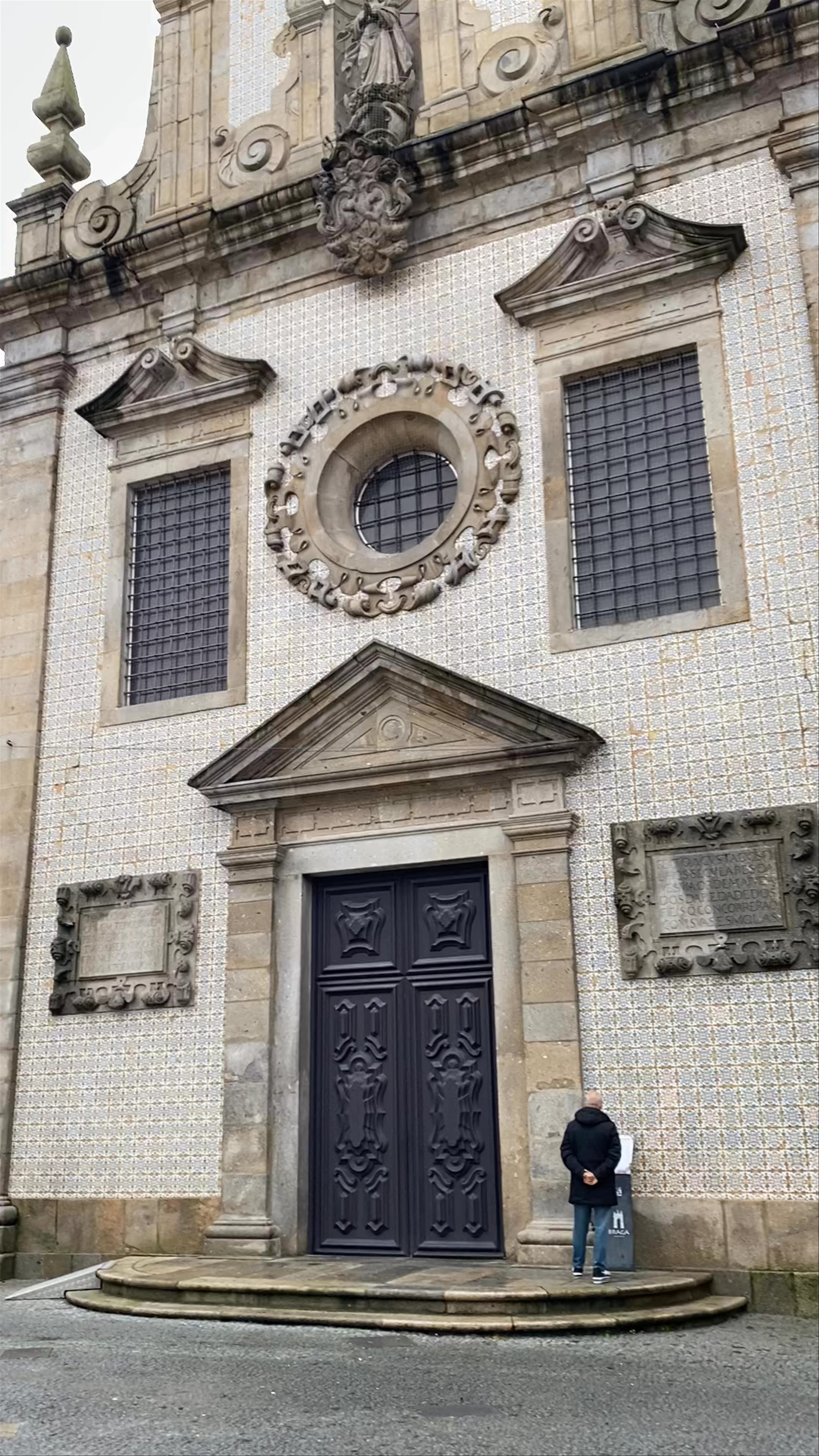 Iglesia de la Orden Tercera, Largo de São Francisco
