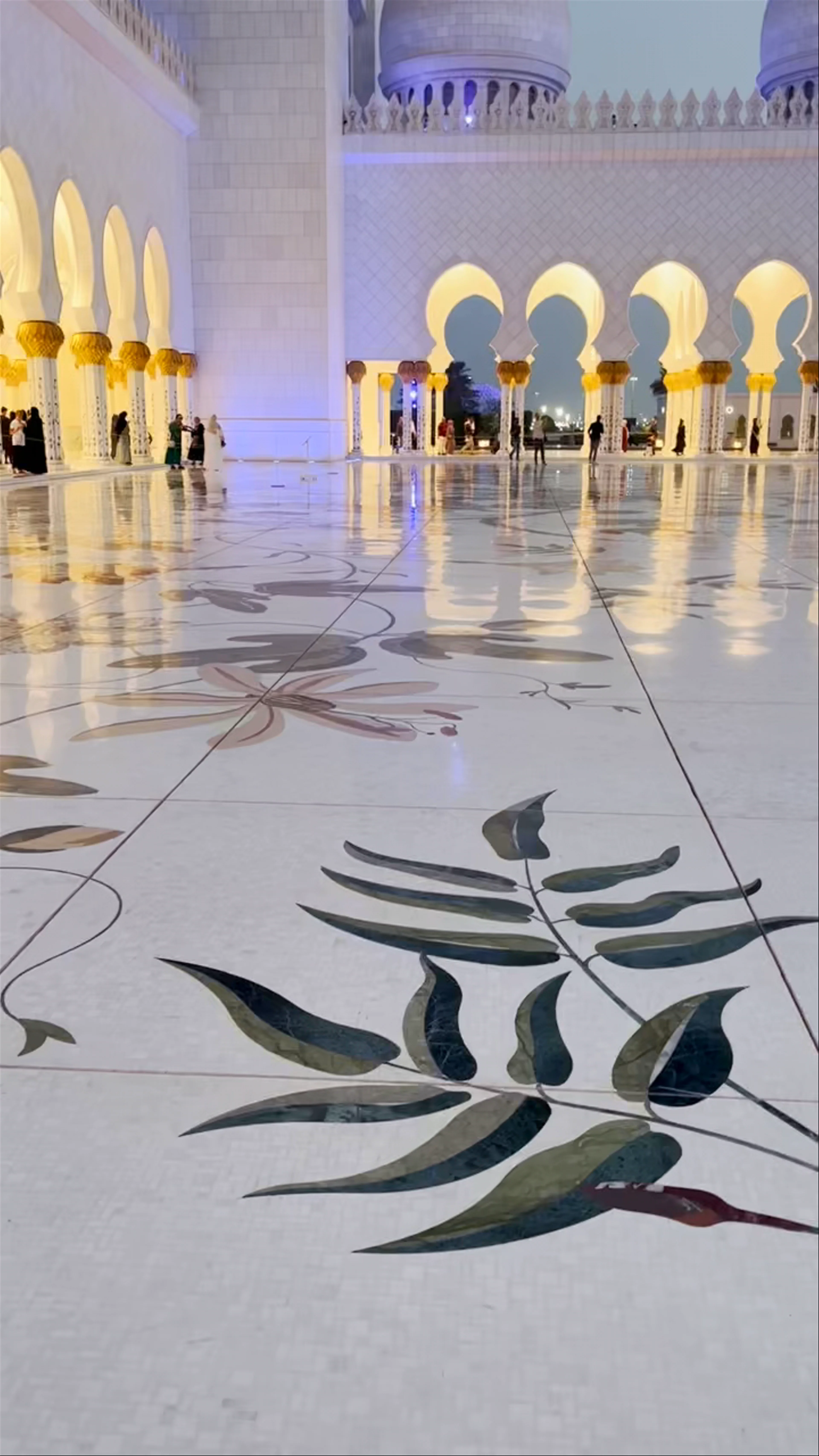 Sheikh Zayed Grand Mosque