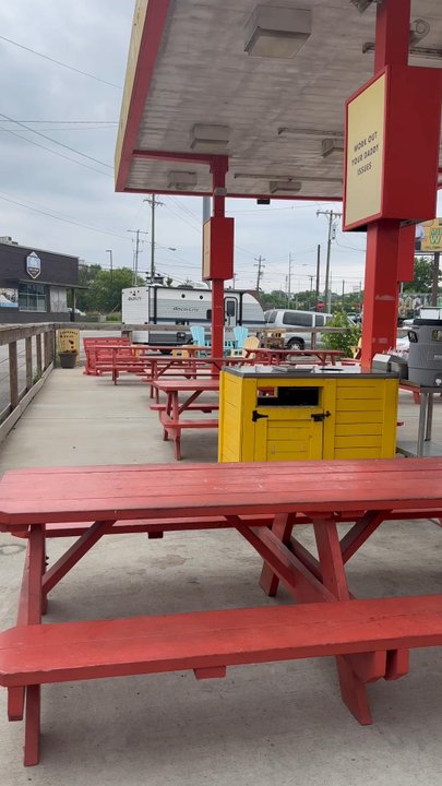 Daddy's Dogs - Nations - Outside - Hot Dogs Near Me - Nashville, Tennessee