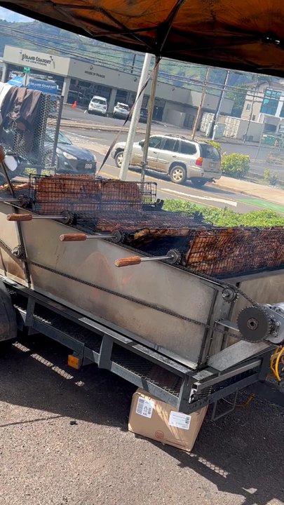 Happy Eats - huli huli chicken on deck - Barbeque Near Me - Lihue, Hawaii