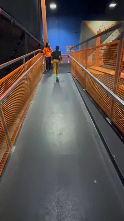 Sky Zone Trampoline Park - Trampoline Parks Near Me - Elmhurst, Illinois