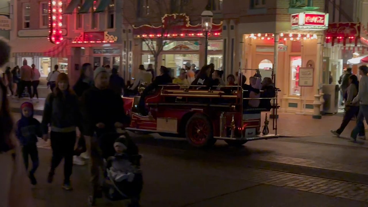 Main Street Vehicles - Beep beep - Amusement Parks Near Me - Anaheim, California