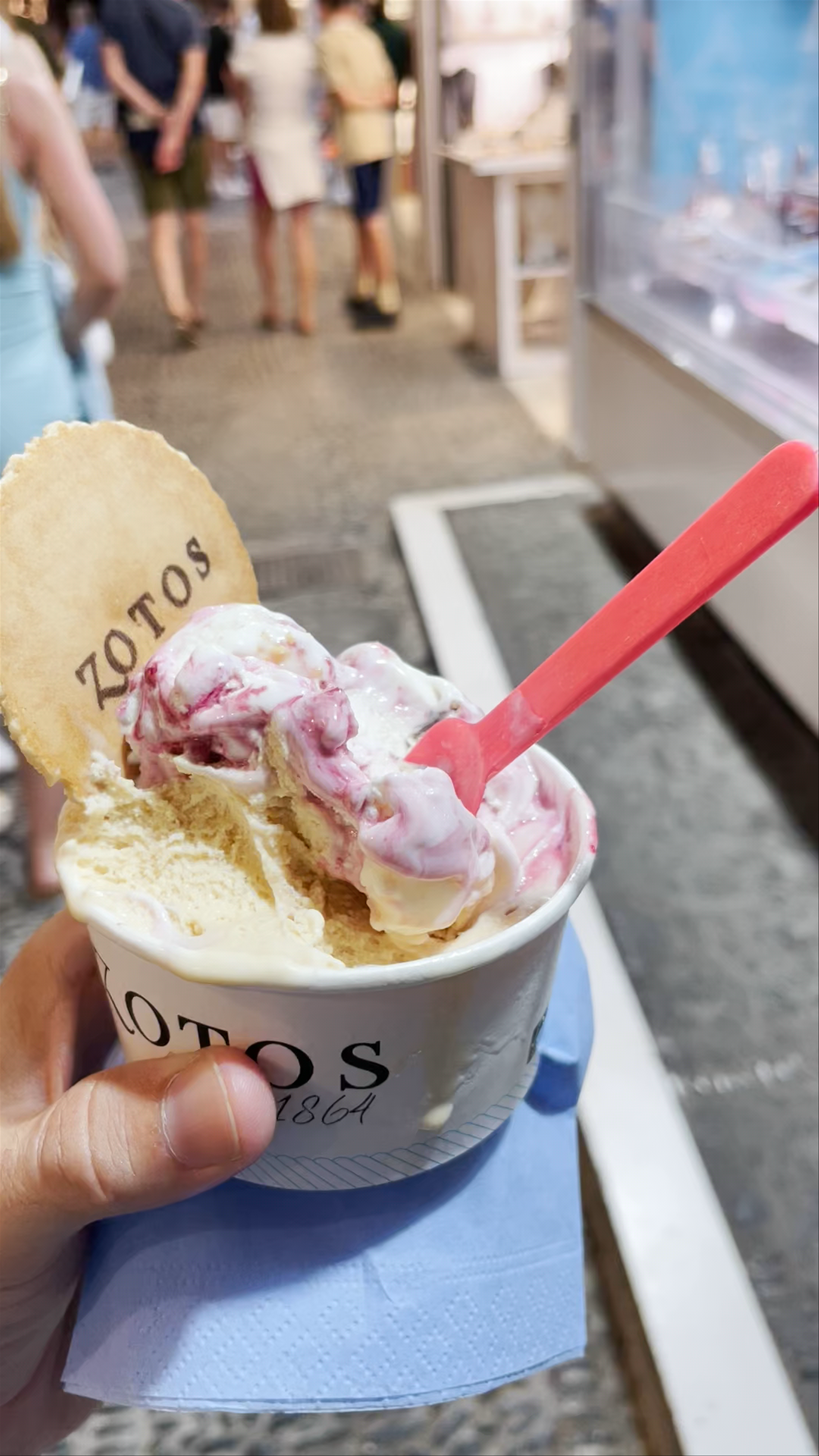 Zotos Gelato Experience in Fira, Santorini