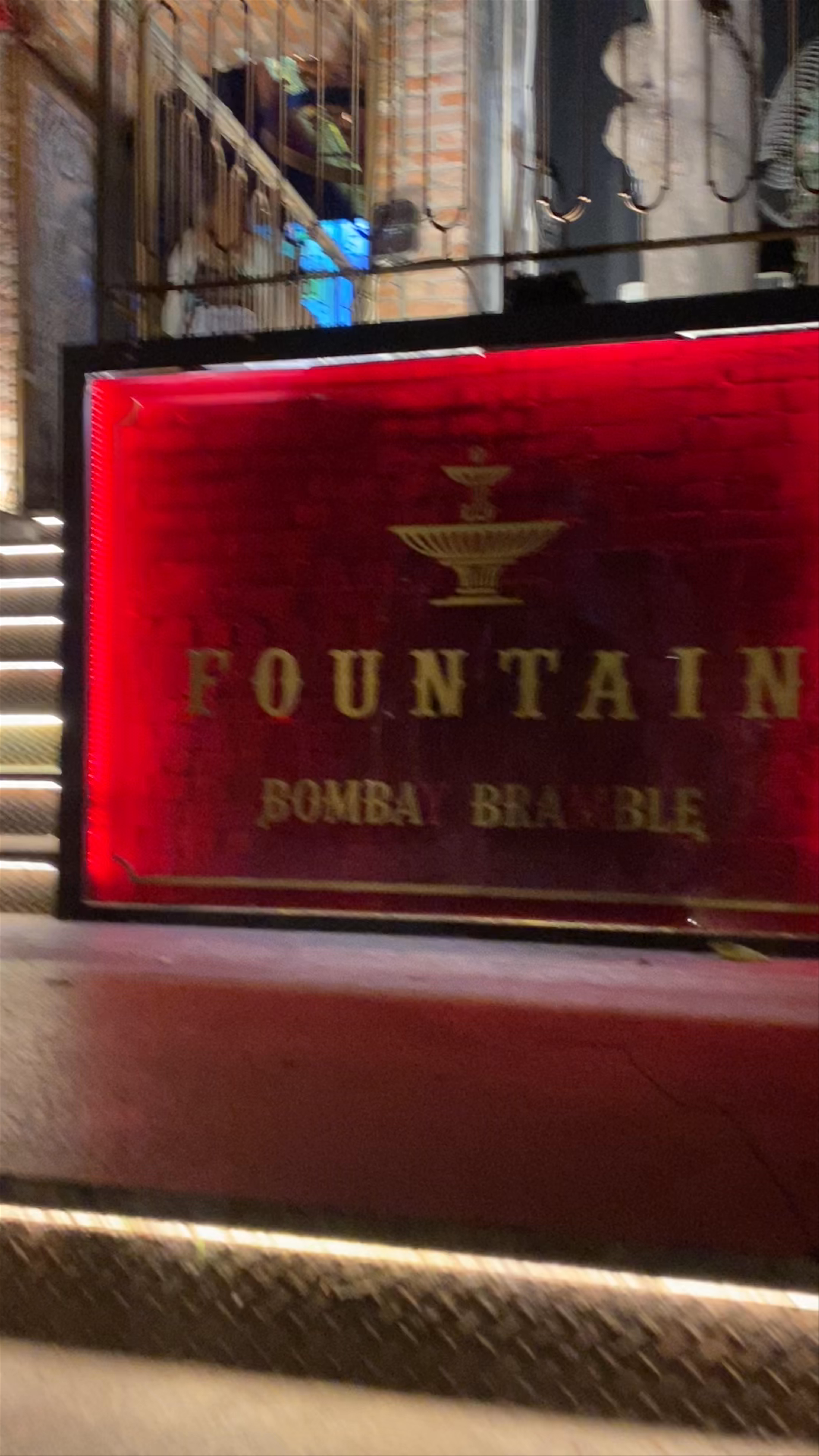 Night Vibes at Fountain Bar, Itaewon, Seoul
