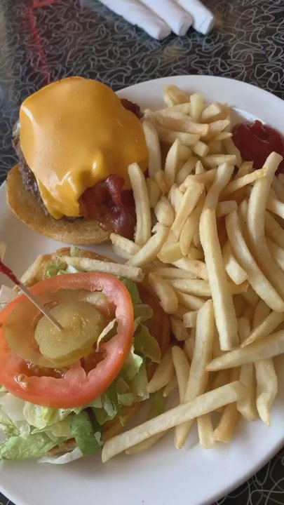 Mel's Diner - This was so delicious 10/10 such a great atmosphere and great waiters ! Definitely will go back - Waffles Near Me - Lafayette, Louisiana