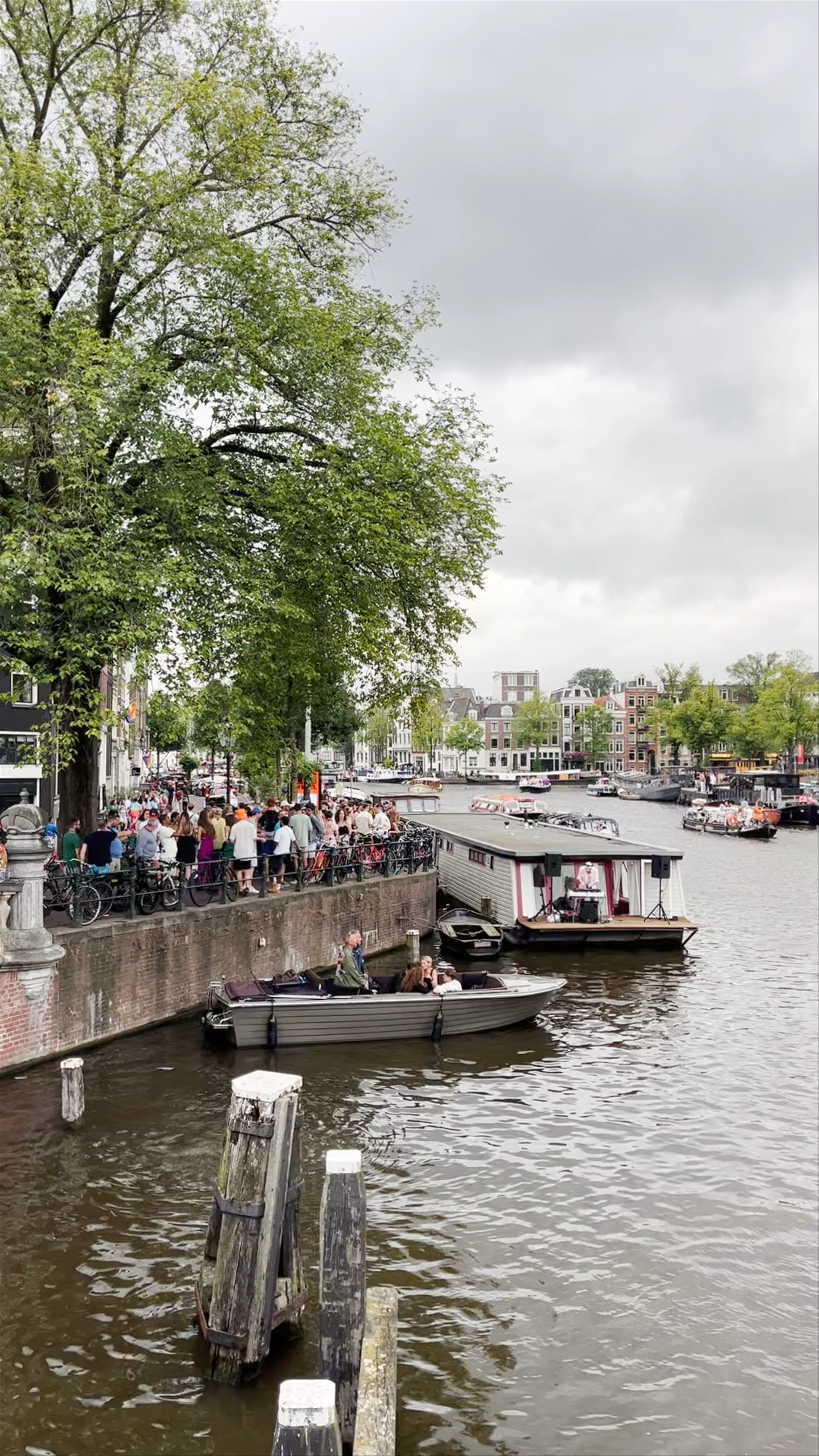 Blauwbrug Bridge