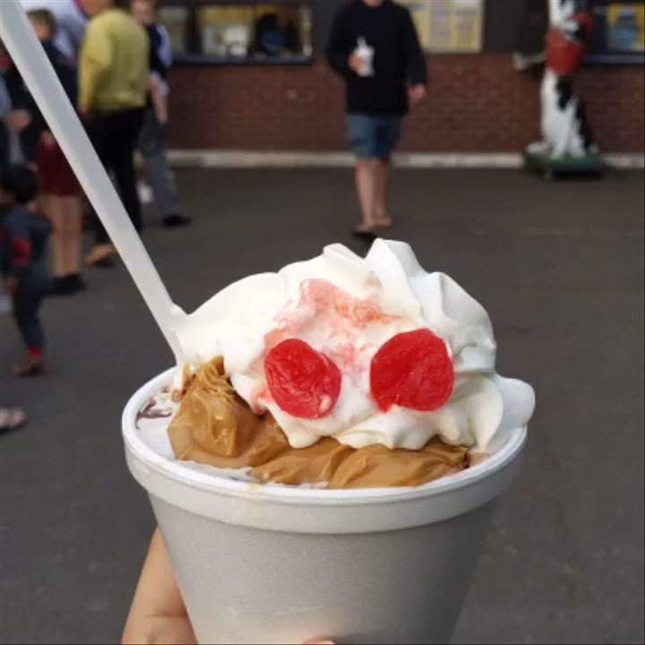 Durham Dari Serve - Digging in before hubby can take a bite. - Ice Cream & Frozen Yogurt Near Me - Durham, Connecticut