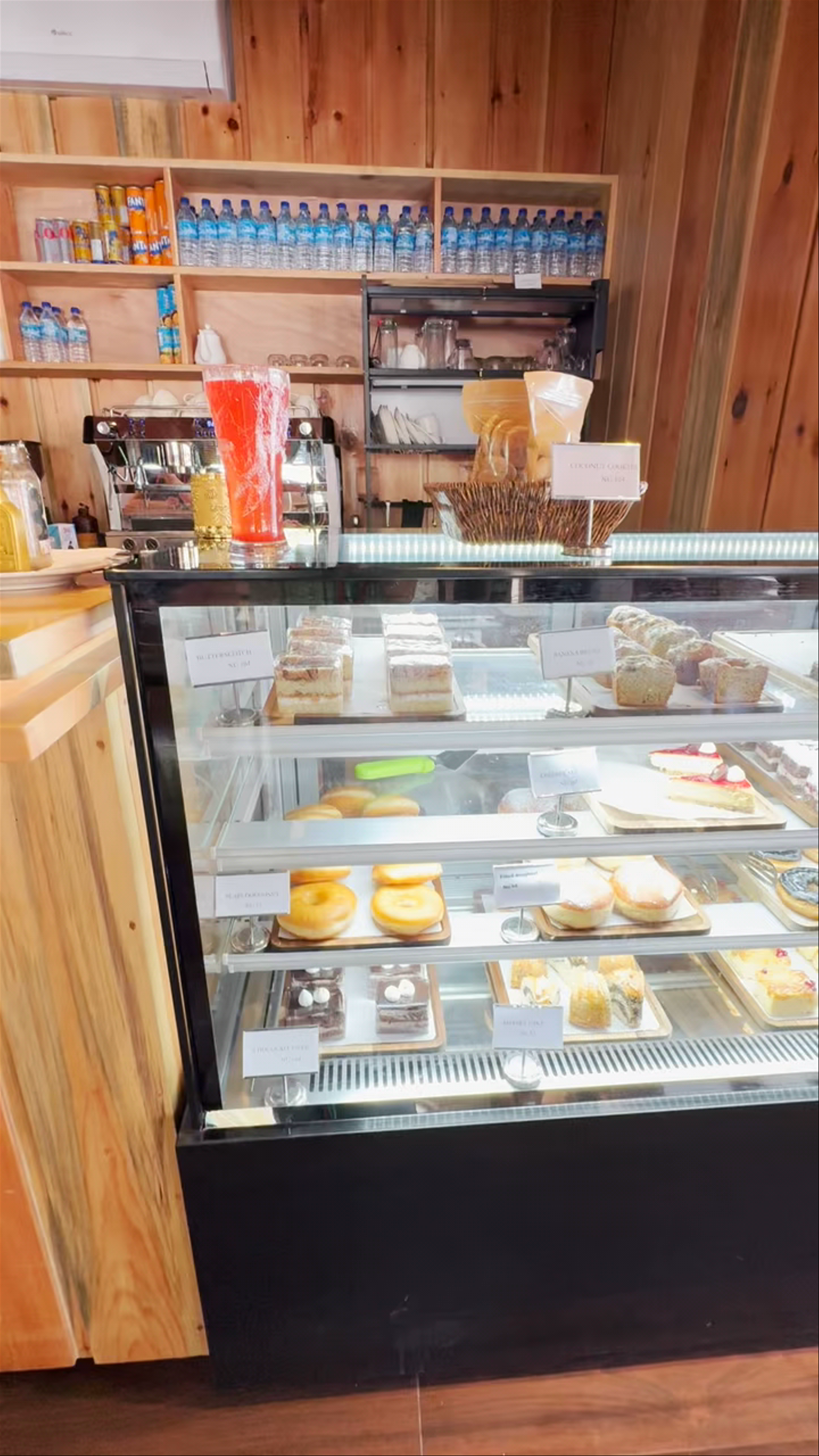 Dordenma Café / Restaurant
