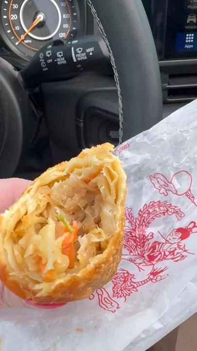 Happy Chef - Very delicious fresh vegetable egg roll - Chinese Near Me - Forest Park, Illinois