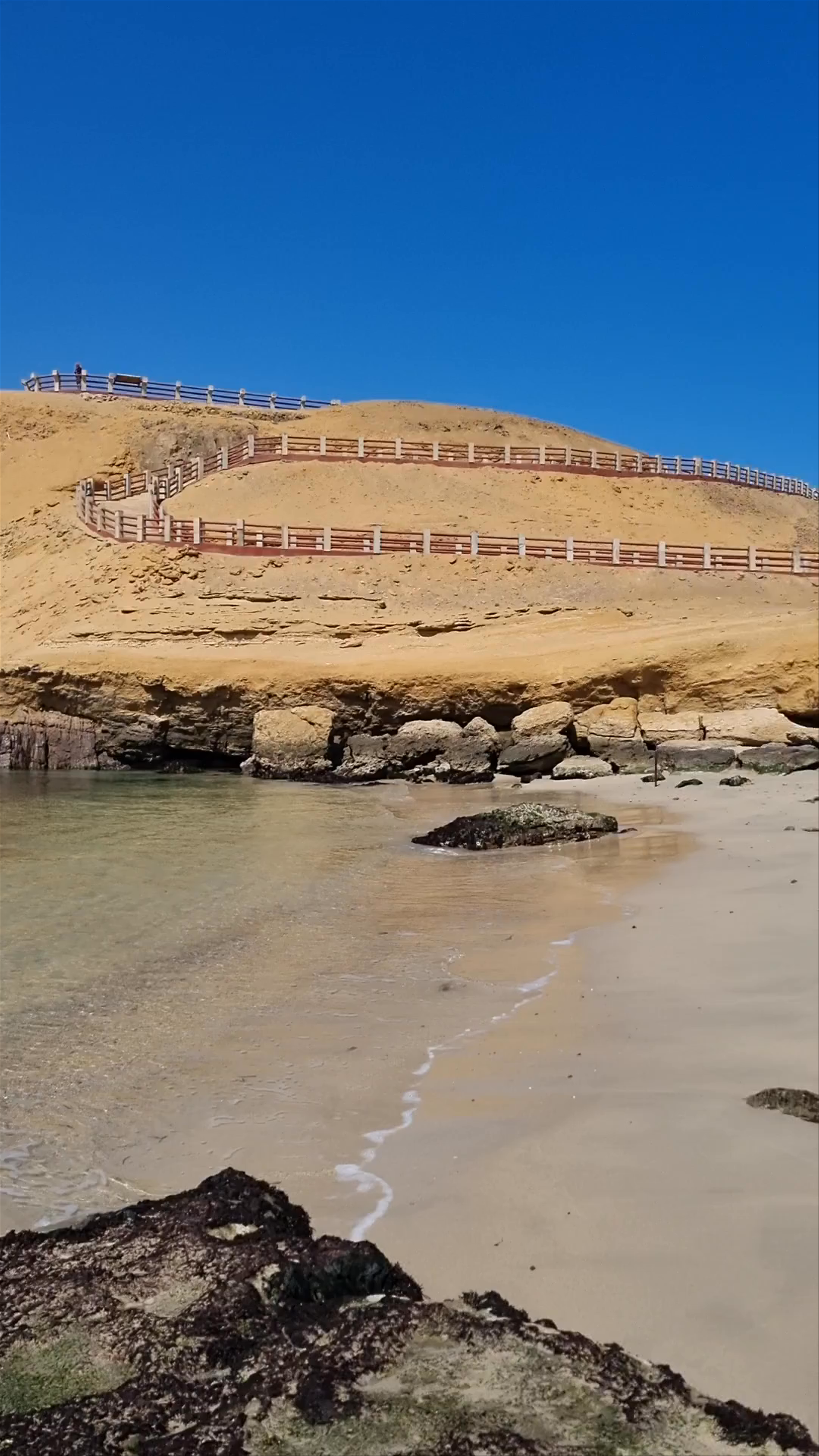 Playa Lagunilla de las Algas: Serene Coastal Escape in Peru