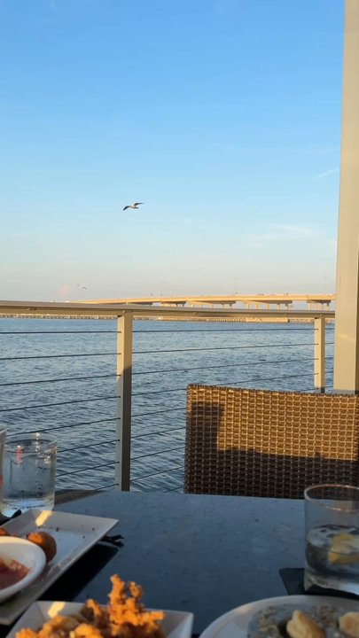 PIER 22 - New American Near Me - Bradenton, Florida