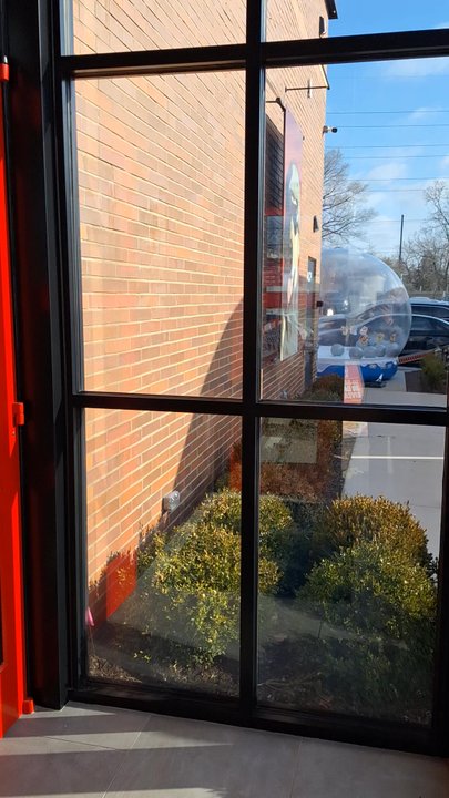 Raising Cane's Chicken Fingers - Chicken Shop Near Me - Des Plaines, Illinois
