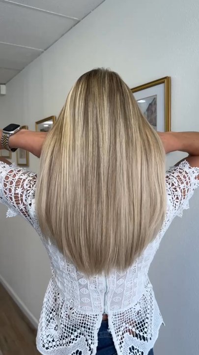 Hairloom Wellness - Longer, thicker, healthier blonde hair with extensions from Hair Dreams - Hair Extensions Near Me - Pasadena, California