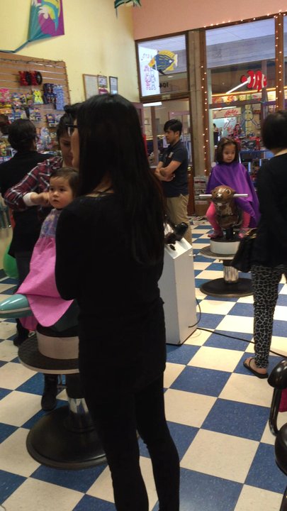 Little Kuts - Lots of kids and toys - Kids Hair Salons Near Me - Pasadena, California