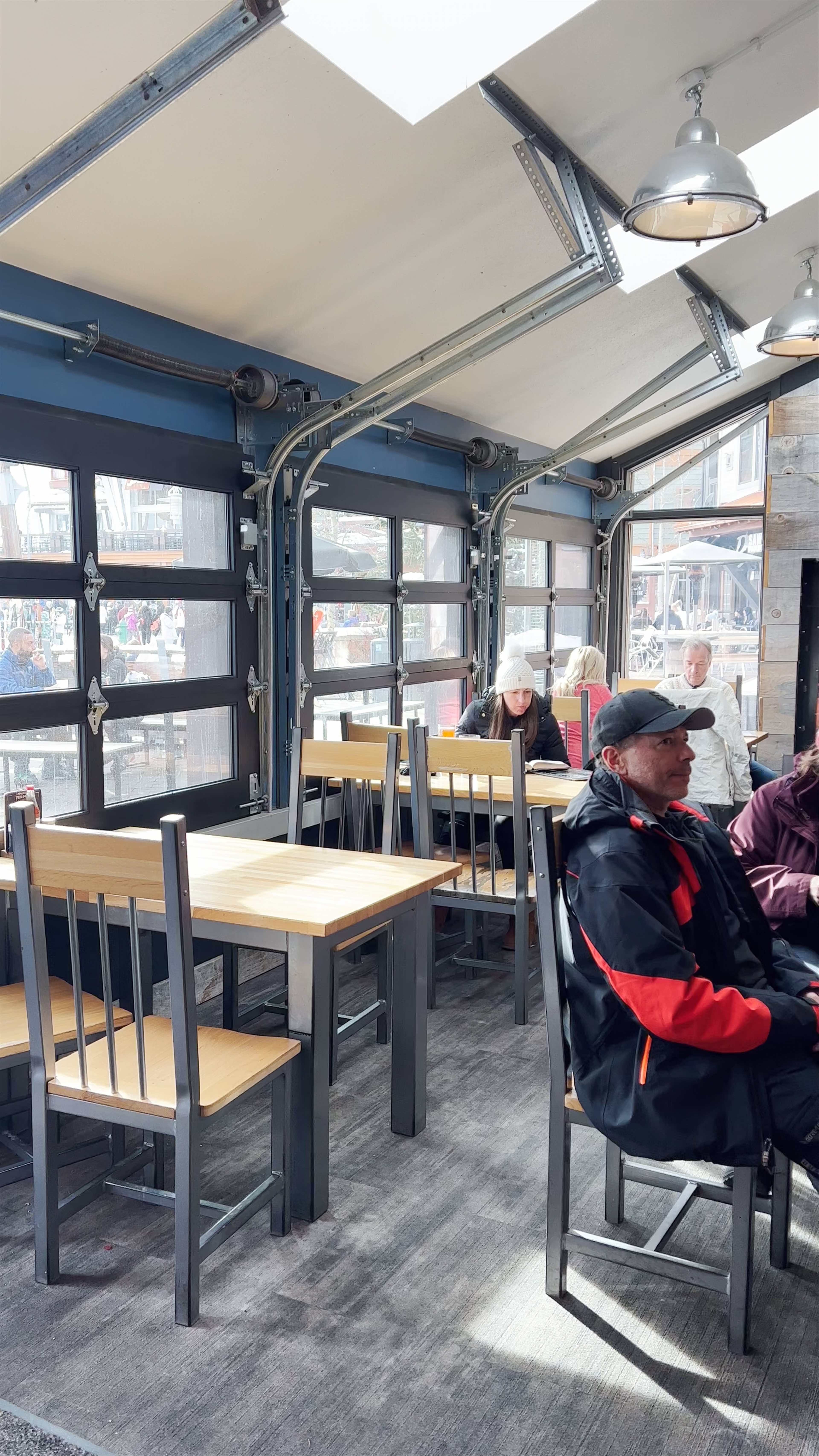 Ten Mile Tavern: Cozy Mountain Retreat in Frisco, Colorado