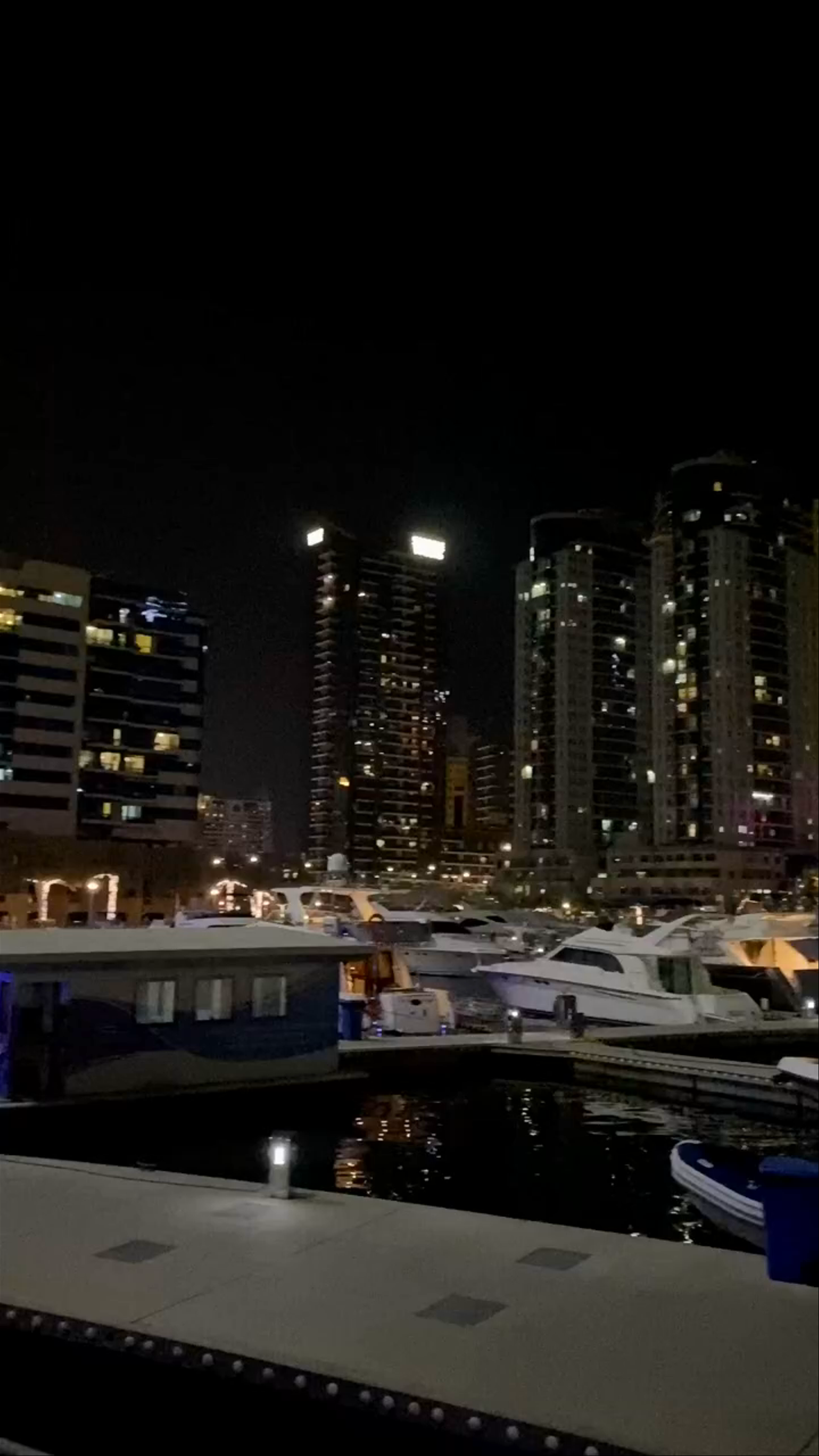 Marina Walk - Dubai - United Arab Emirates