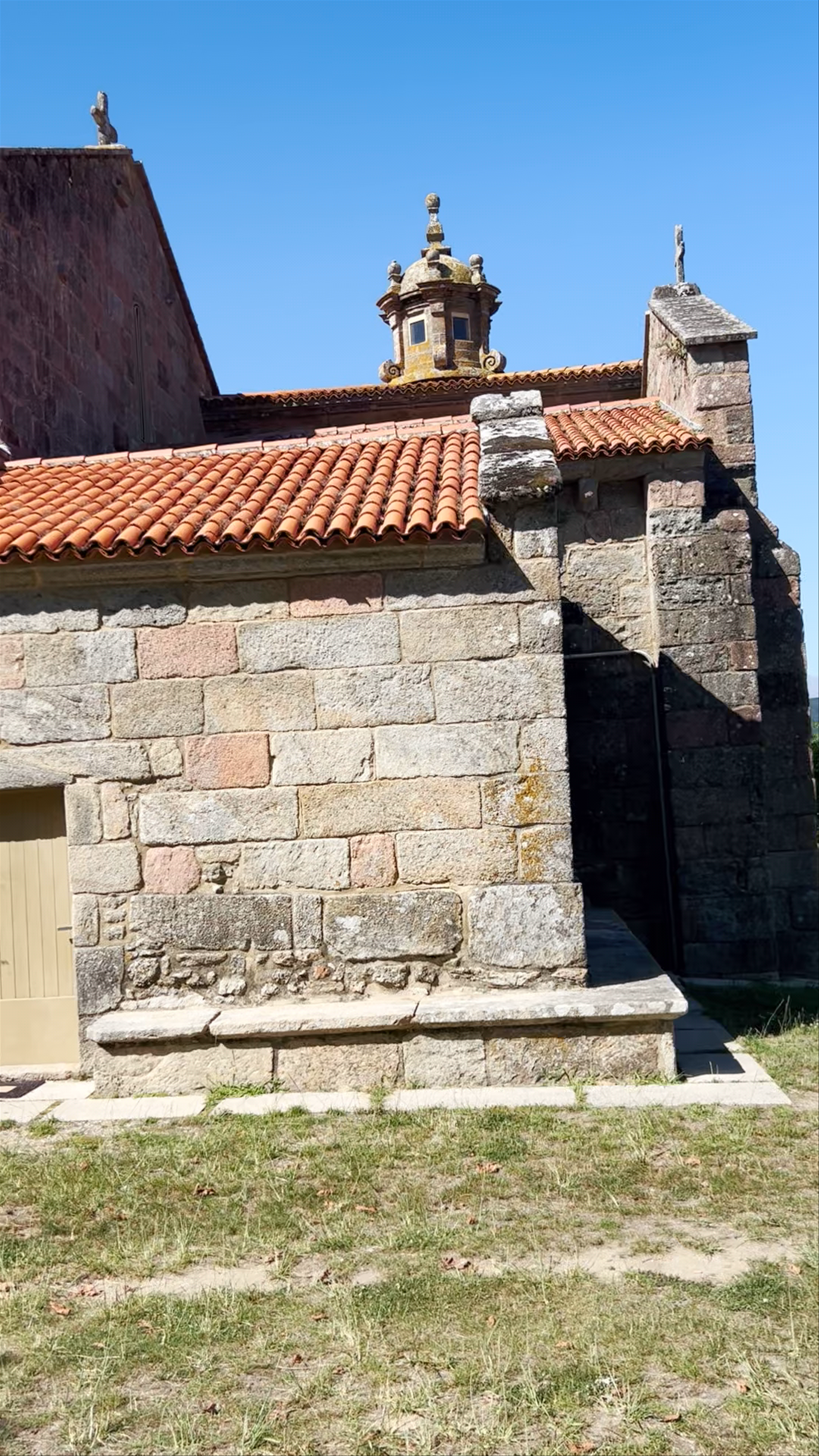 Iglesia de Santa María de las Areas