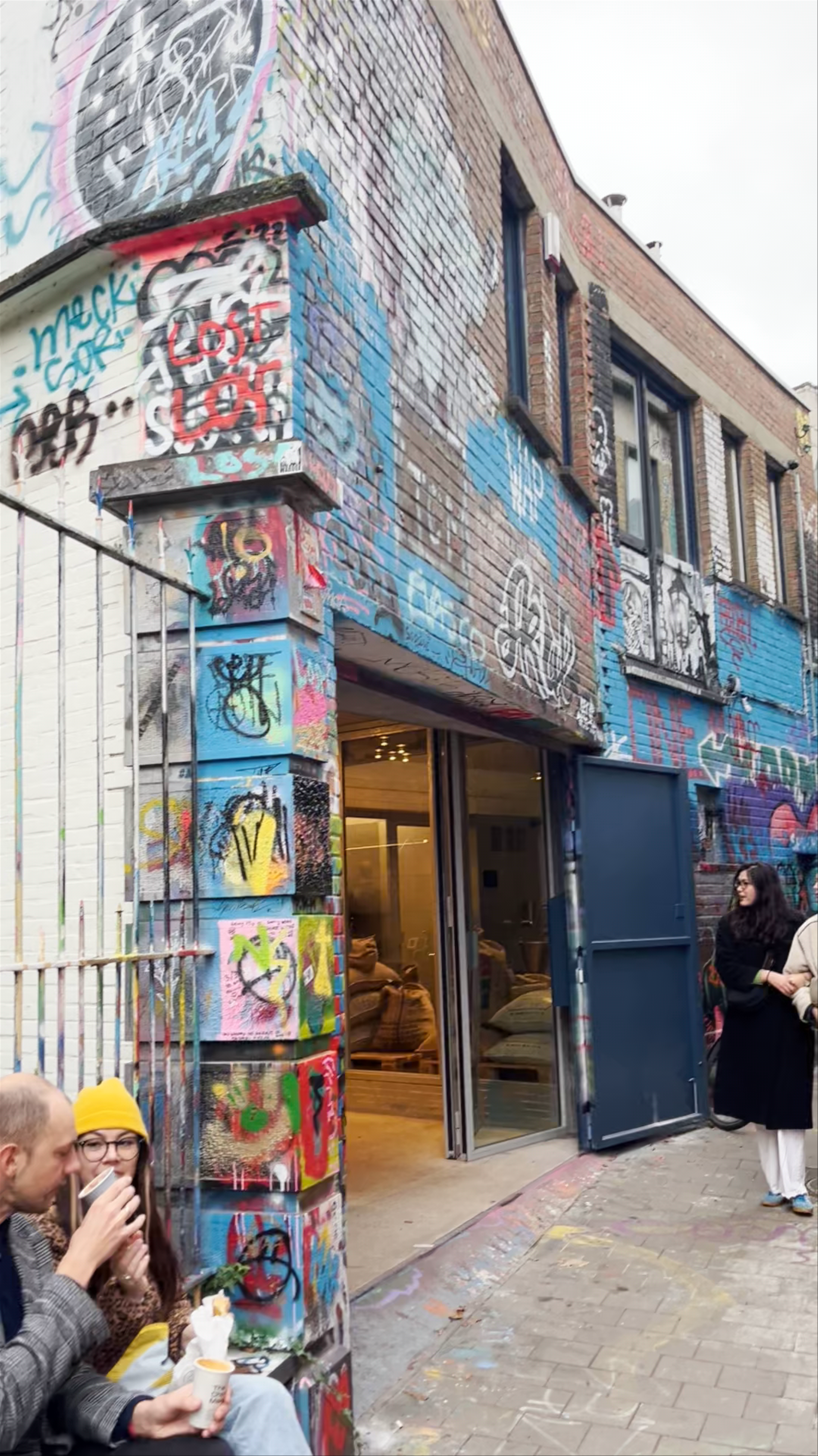 Exploring Urban Street Art and Vibes in Werregarenstraat, Ghent