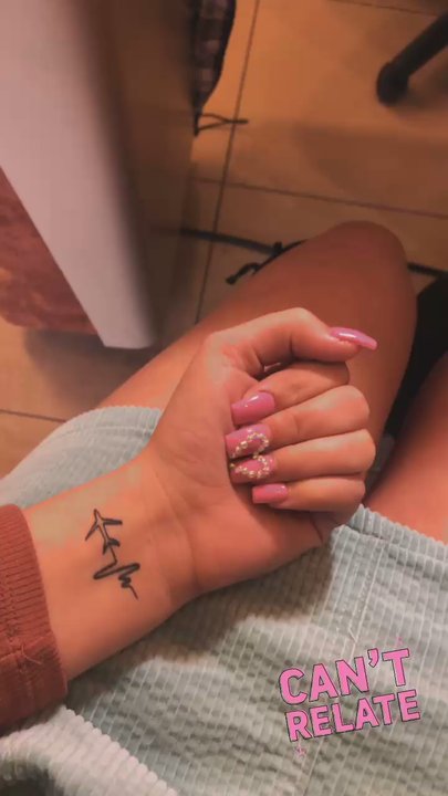 Solar Nails & Spa - Very good customer service!! Sweet ladies, and they did an amazing job - Nail Salons Near Me - Camas, Washington