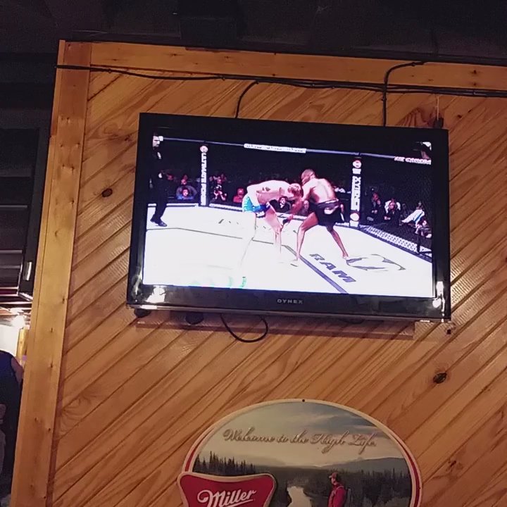 Roosters - UFC232 - Chicken Wings Near Me - Louisville, Kentucky