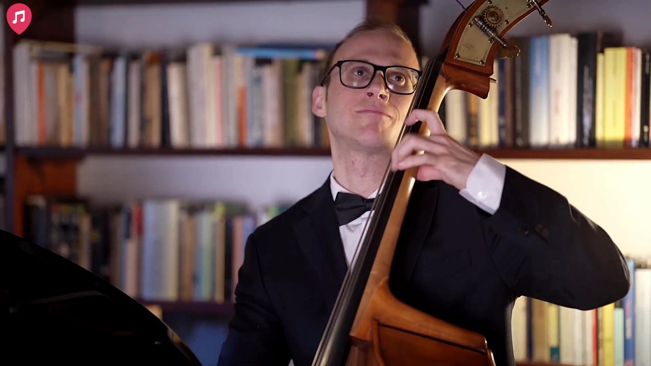 The Italian Jazz Trio - My Baby Don't Care - video 4