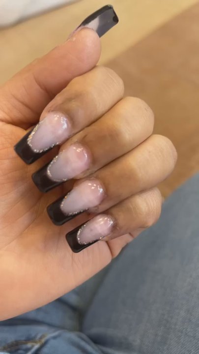 Nailissimo - black nail polish smudged all over my fingers you can see where the nail tip was placed it looks like air bubbles under my nail - Nail Salons Near Me - Palmdale, California