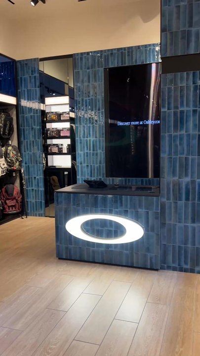 Oakley - Eyewear & Opticians Near Me - Honolulu, Hawaii